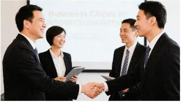 Understanding Sensitive Topics in Chinese Language and Culture for Expats